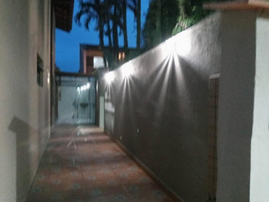 Casa Estilo Minimalista Em Ubatuba Villa Kültér fotó